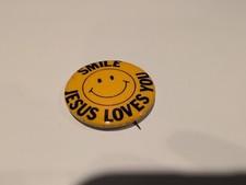 Vintage Hippy Pin Pinback 1970s Smile Jesus Loves You Hippie picture