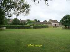 Photo 12x8 Smenham Farm Stow-on-the-Wold This neat and tidy farm is seen f c2010 picture