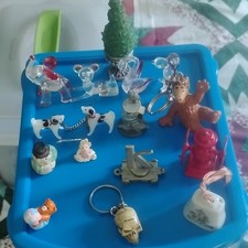 large lit of vintage items picture