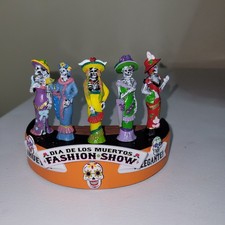Lemax Spooky Town La Catrina's Fashion Show Dia de los Muertos 33635 Unlighted picture