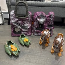 Vintage 1980s Mattel Masters of the Universe (MOTU) Vehicle & Playset Lot picture