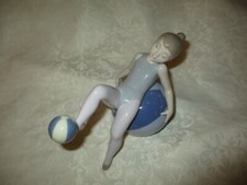 LLadro Porcelain Daisa Beachball Girl 2002 NAO 1422  F-150 picture