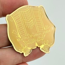 Martha Pullen 2004 Sewing Embroidery Gold Tone Pin Brooch Victorian Blouse Shirt picture