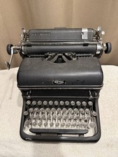 💙Vintage WWII Era 1940s Royal KMM Typewriter Magic Margin Black Textured TESTED picture