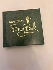 Vtg C.R. Gibson Grandma’s Brag Book Photo Album Fits 3.5x3.5 Photos, Excellent picture