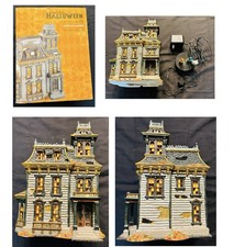 DEPT 56 MORDECAI MANSION HALLOWEEN SNOW VILLAGE 4025337  W/ BOX W/LIGHT & SOUND picture