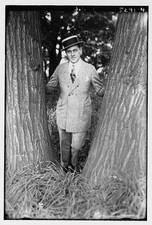 Photo:Actor Sam Ash in Suit and Hat Between Trees ca 1915 1920 picture