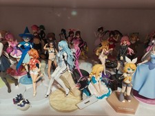 15 Random Prize Figure Lot picture