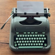 Hermes 3000 Professionally Restored Typewriter USA QWERTY with CASE. Rare picture