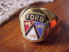 195Os Ford Passenger Car Crest Gold Ring #11 NOS Hi-Quality Unique Style Class picture
