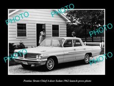 OLD LARGE HISTORIC PHOTO OF 1962 PONTIAC STRATO CHIEF SEDAN LAUNCH PRESS PHOTO picture