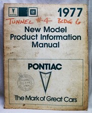 1977 PONTIAC AUTOMOBILE CAR NEW MODEL PRODUCT INFORMATION MANUAL picture
