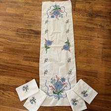 Vtg Hand Stitched Table Runner & 4 Napkins Floral  43X13” Grannycore Cottage picture