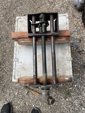 Vintage  Wilcox  Mfg Co 330.  #1. Wood Woodworking Vise picture