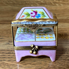 Limoges France Peint Main Pink Floral Porcelain Trinket Box Hinged Lid Gold picture