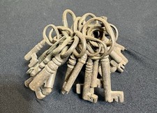 🌿 🗝️Old Antique Vintage Keys Old Skeleton Keys Rare GENUINE Set Of 23 picture