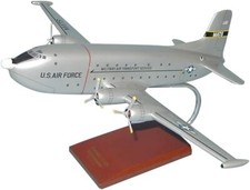 USAF Douglas C-124 Globemaster MATS Transport Desk Top 1/100 Model SC Airplane picture