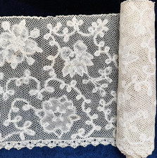 Rare 17th century  Antique Flemish bobbin Lace panel 2 yrds picture