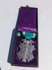 WWII Japanese Medal CASED ORDER OF THE GOLDEN KITE, 6TH CLASS picture