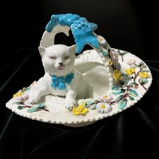 Antique Victorian English Porcelain Cat Basket Vase Applied Flowers c.1880-1900 picture