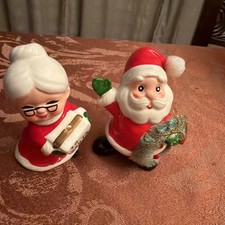 Vintage Santa Claus and Mrs Claus Ceramic figures 1950s w/stickers picture