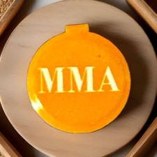 Vintage Metropolitan Museum of Art Metal Admission Button- MET, MMA, Mults picture