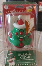 Yankee Candle Plug-In Christmas Tree Light-Up Air Freshener Scentplug picture