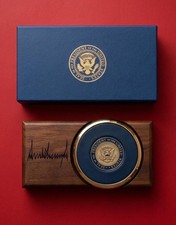 Rare Authentic President Donald Trump White House VIP Challenge Coin V1 Coasters picture