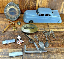 VINTAGE JUNK DRAWER 1978 ULTRIUM CLASS RING KNIVES GILLETTE RAZOR CATHOLIC MEDAL picture