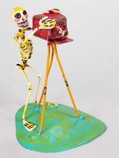 Vintage 1993 Saulo Moreno Mexican Painted Wire Calavera Photographer Sculpture picture
