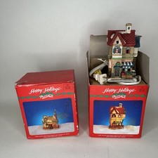 Leewards Happy Holidays Set of 2 Porcelain 1991 Houses Buildings Public Grocery picture