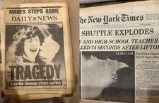 Challenger Shuttle Explodes Jan 29 1986 Newspaper Lot of 2 NY Times Daily News picture