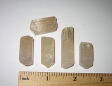 5 TERMINATED NATURAL LIGHT GOLDEN SCAPOLITE CRYSTALS FROM MOROCCO ~ 42.7grams *1 picture