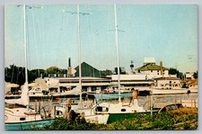 Vermilion Cleveland Ohio, McGarvey's Boat Drive-In Restaurant ‘68 UNPTD Postcard picture