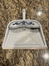 Vintage Dust Pan J.V. Reed White Blue Metal Floral Decor Farmhouse USA  Rustic picture