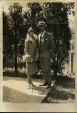 1926 Press Photo Mr & Mrs Edward S Crocker guests of Mr & Mrs Walter Chappell picture