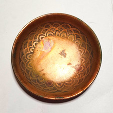 VINTAGE Small Round Engraved/Etched Copper Dish/Tray Collectible Metalware picture