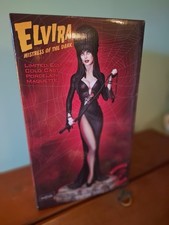 Elvira: Mistress of the Dark – Limited Edition Cold Cast Porcelain Maquette - NM picture
