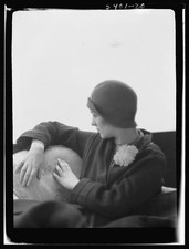 Photo:Olga Brounoff 1928 Portrait Photograph Woman in Cloche Hat picture