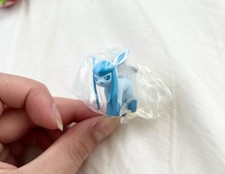 Glaceon Pokémon Figure Keychain Eevee Eeveelution Pocket Monster picture