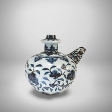 Chinese Blue & White Ewer picture
