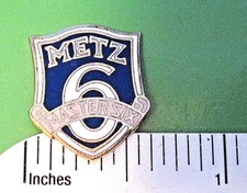 METZ MOTOR CAR CO. master 6 - hat pin , lapel pin  , tie tac , hatpin GIFT BOXED picture