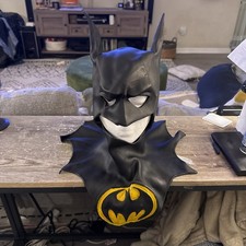 Vintage 1992 DC Comics Batman Returns Rubber Mask/Cowl Keaton Halloween picture