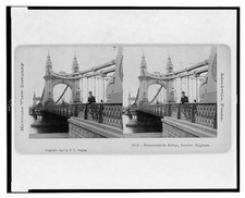 Photo:Hammersmith Bridge, London, England picture