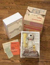 Vintage 1976 Snoopy and Woodstock Pushbutton Phone - Original Box and Papers picture