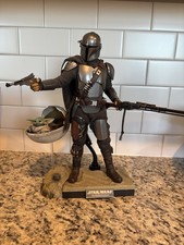 Hot Toys Star Wars The Mandalorian & Grogu Deluxe TMS015 picture