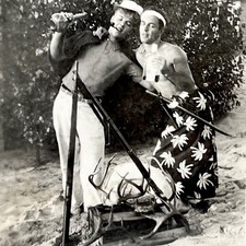 1940s Two Funny Men Affectionate Cross Dressing Rifles Gay Int Vintage Photo picture