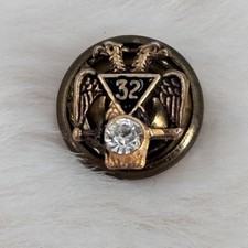 Vtg Scottish Rite 32nd Degree Freemason Masonic Screw Back Member Pin picture