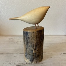 Vtg Bill Zaun Hand Carved Wooden Bird Figurine Sculpture Natural Log Base Signed picture