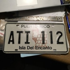 PUERTO RICO LICENSE PLATE , NEAR MINT CONDITION ,SHIPS FAST  picture